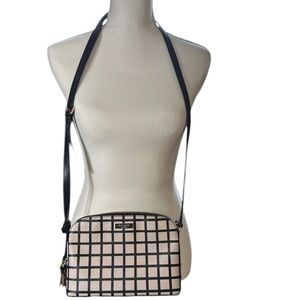 Kate Spade off White & Black Checkered Small Purse perfect condition